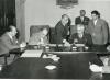 1956 - Firma della convenzione con Olivetti per un Centro di studi sulla tecnica delle calcolatrici elettroniche (foto: Frassi)